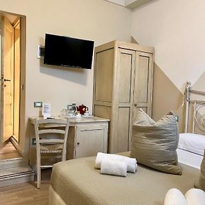 Camera economy con letto king size